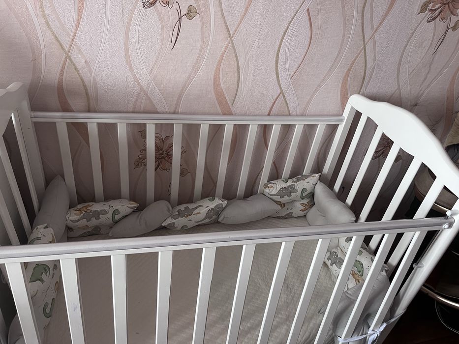 Продам детскую кроватку