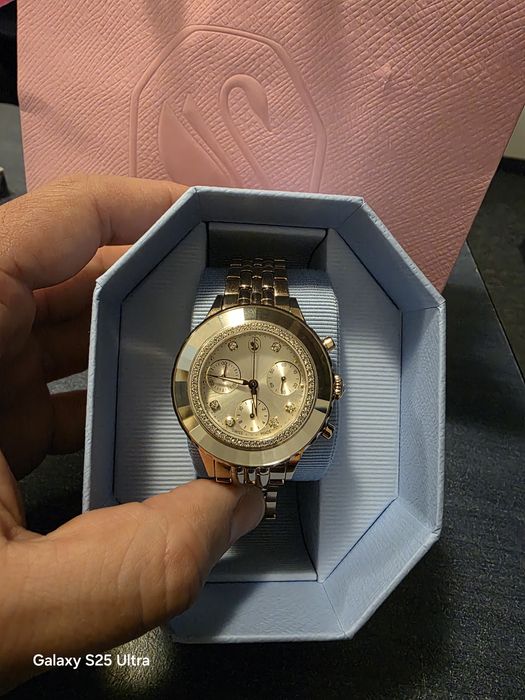 Дамски часовник Swarovski