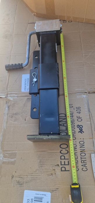 Picior sprijin remorca Sarcina maxima	8000 Kg
Inaltime minima	65 cm
Di