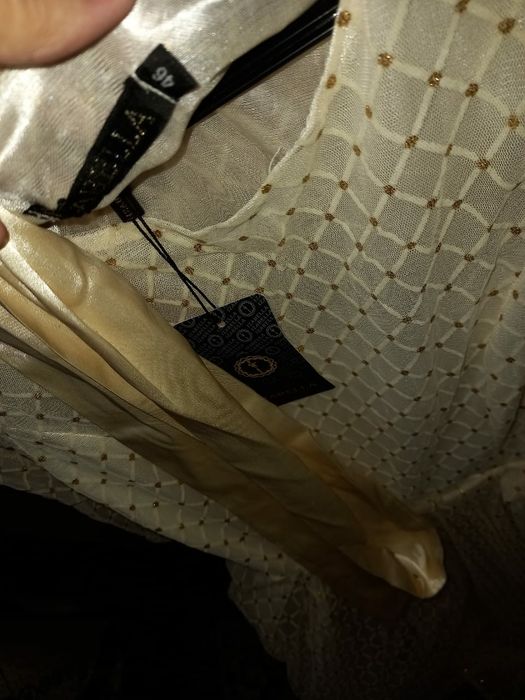 Продам платье, очень красивое.