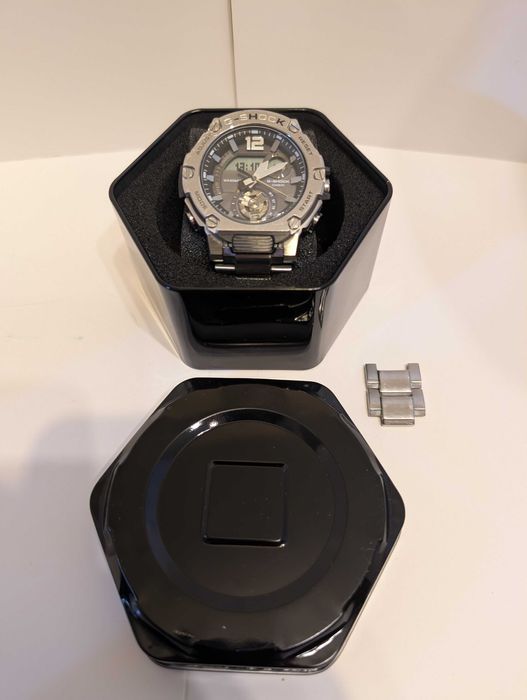 Промо! Casio G-Shock GST-B300 Bluetooth часовник