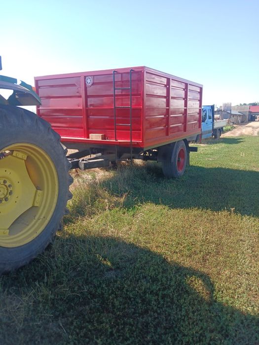 Remorca agricola basculabilă 8-9 tone