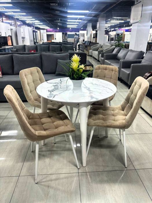 Стол и 6 стульев для вашей кухни