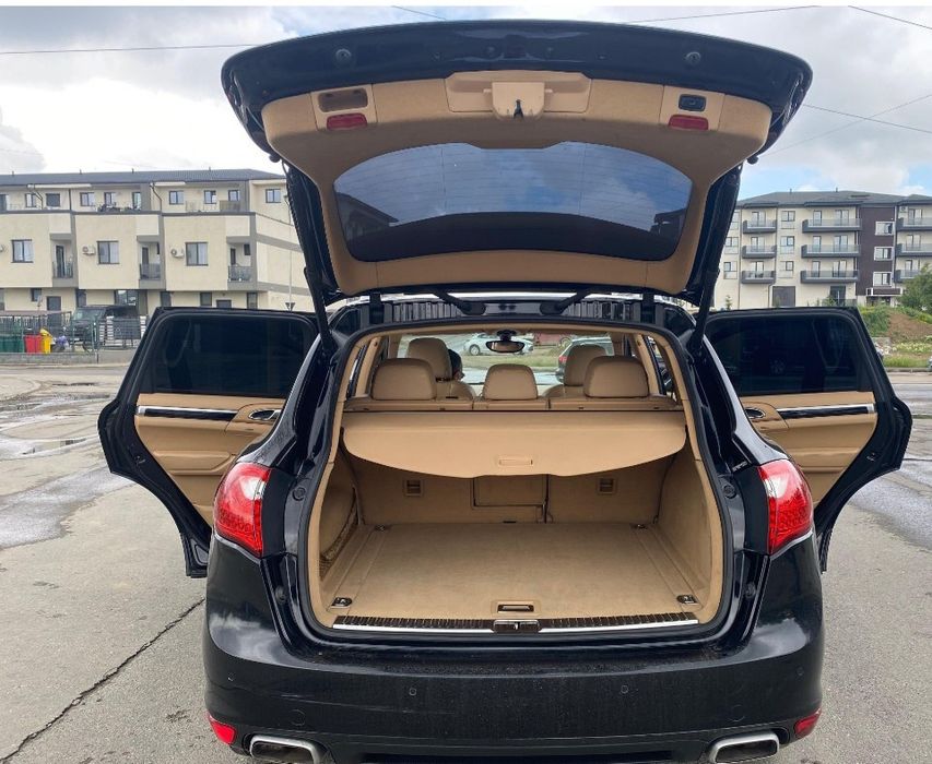 Porsche cayenne 2013 ca si cum este nou