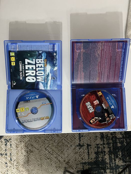 Диски для PS4. Red dead redemption 2, subnautika 2.