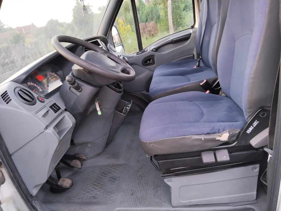 Vand două Iveco șasiu