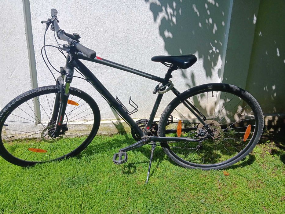 Bicicletă Specialized Crosstrail Sport Disc (3x9, Shimano + Tektro Auriga)