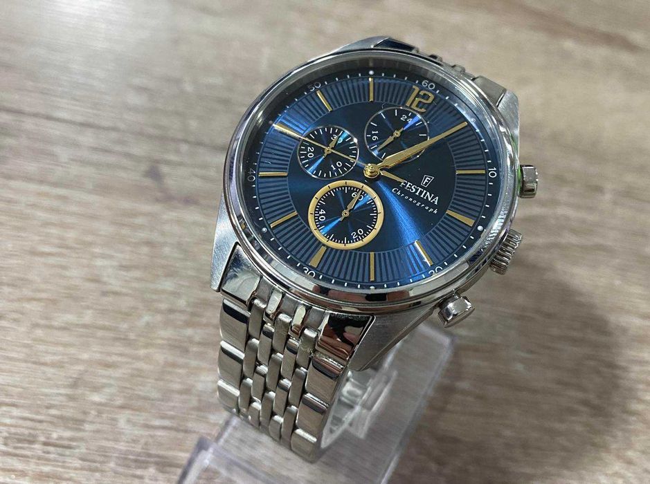 Часовник Festina Classic 20285