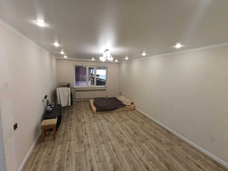 Дом в Каратале, Павел ИмпериЯ