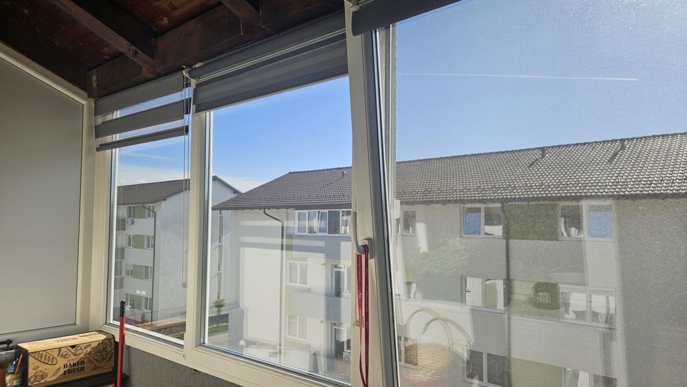 Geam termopan balcon 6m complet PVC (4m + laterale PVC)