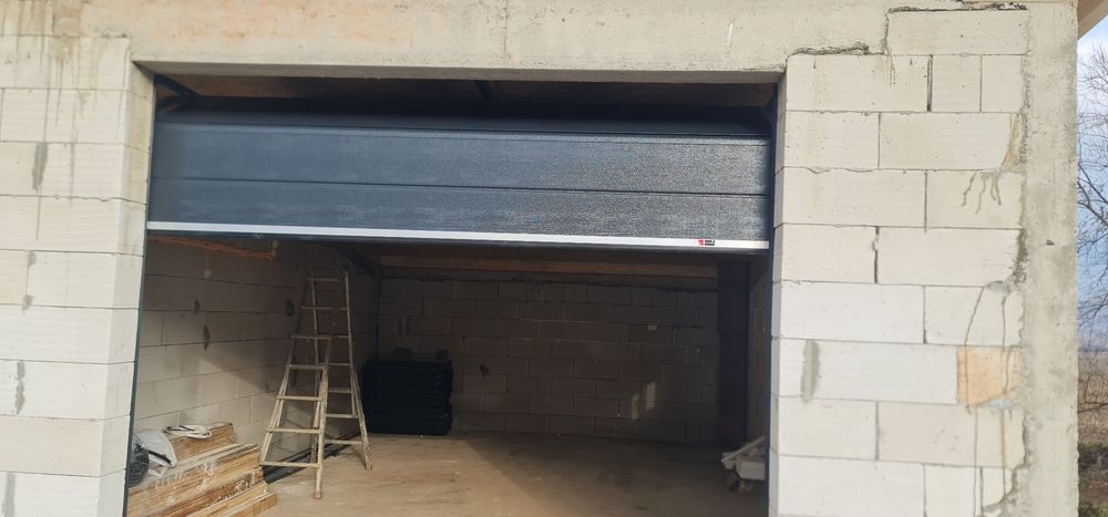 Usi secționale/ usi de garaj/ usi tip rulou/ porți secționale/ usa