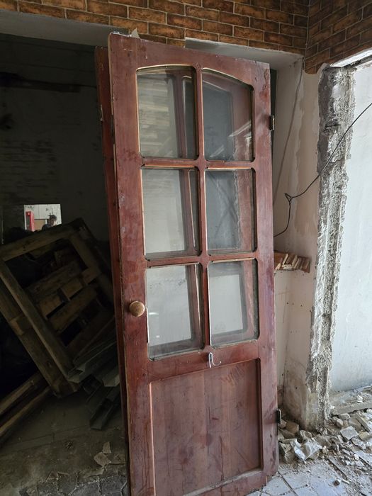 Двери рамы бу. Не дорого.