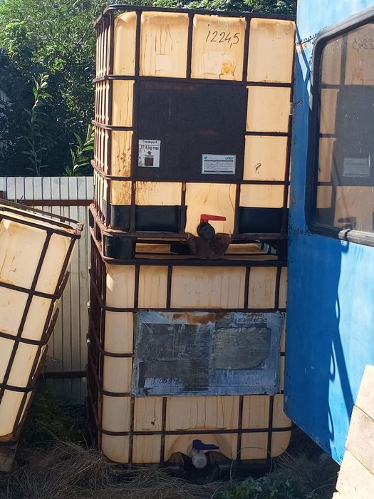 Продам кубовую ёмкость