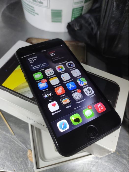 Aйфон se 2020 сроочно