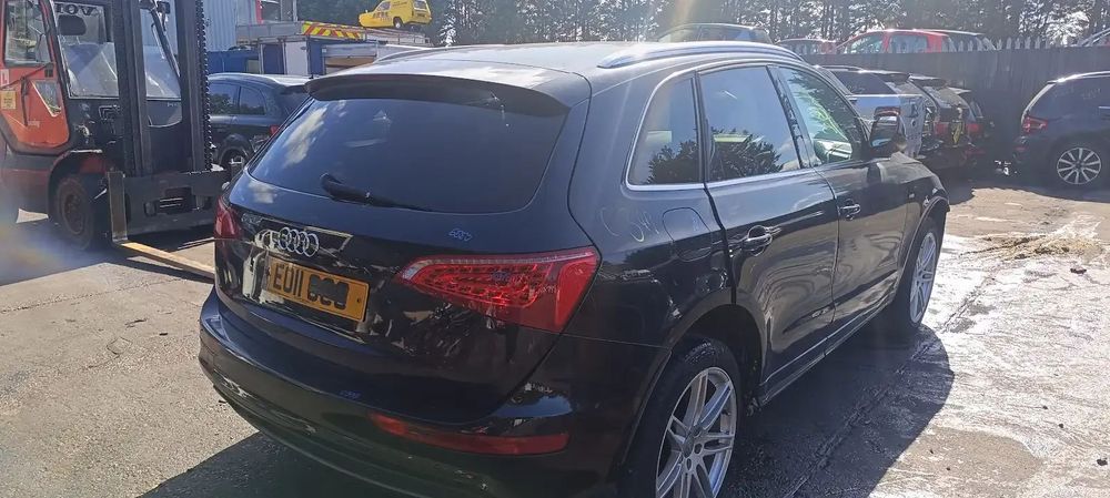 Dezmembrari / Dezmembrez AUDI Q5 (8RB) [Fabr 2008-2016] S-line 2.0 TDI CGLB cutie viteze automata cod culoare LZ5A