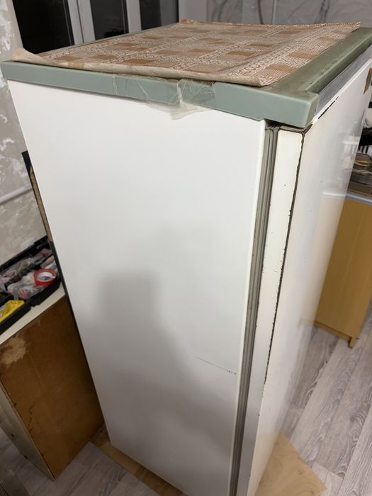 Продам холодильник