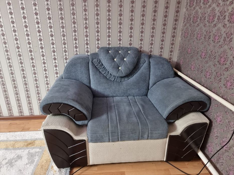 Уголок сатылады б/у