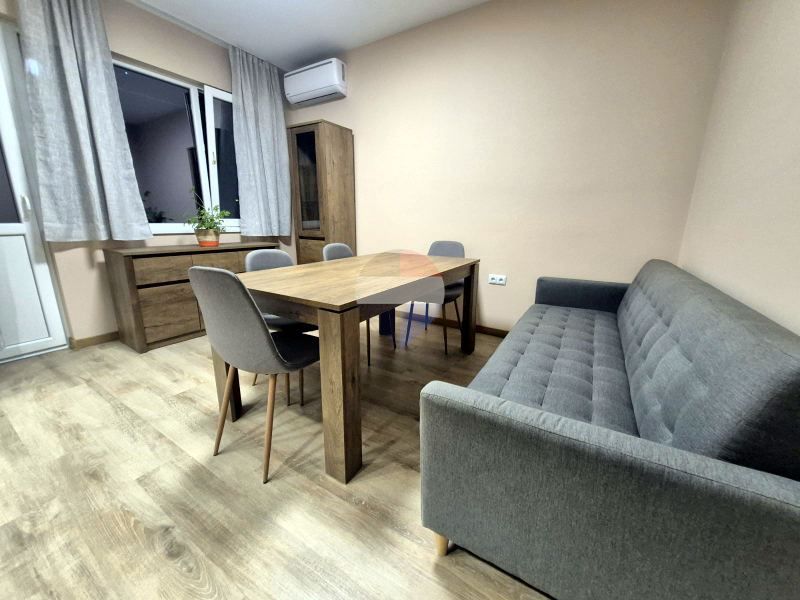 Дава се под наем Тристаен апартамент в Варна, Общината - 78 кв.м за 850 € - Снимка #3