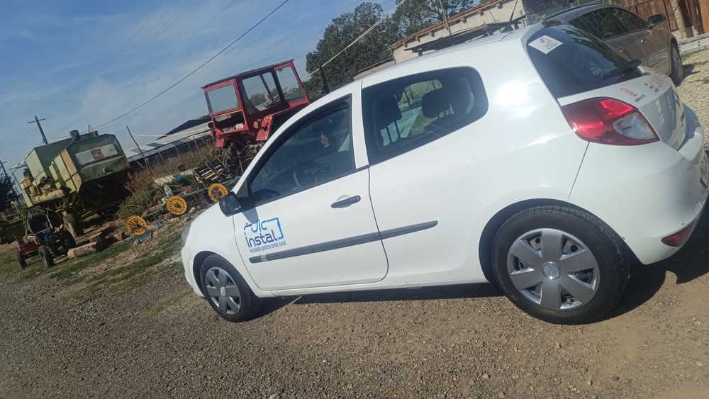 Vând sau schimb Renault Clio 2012
