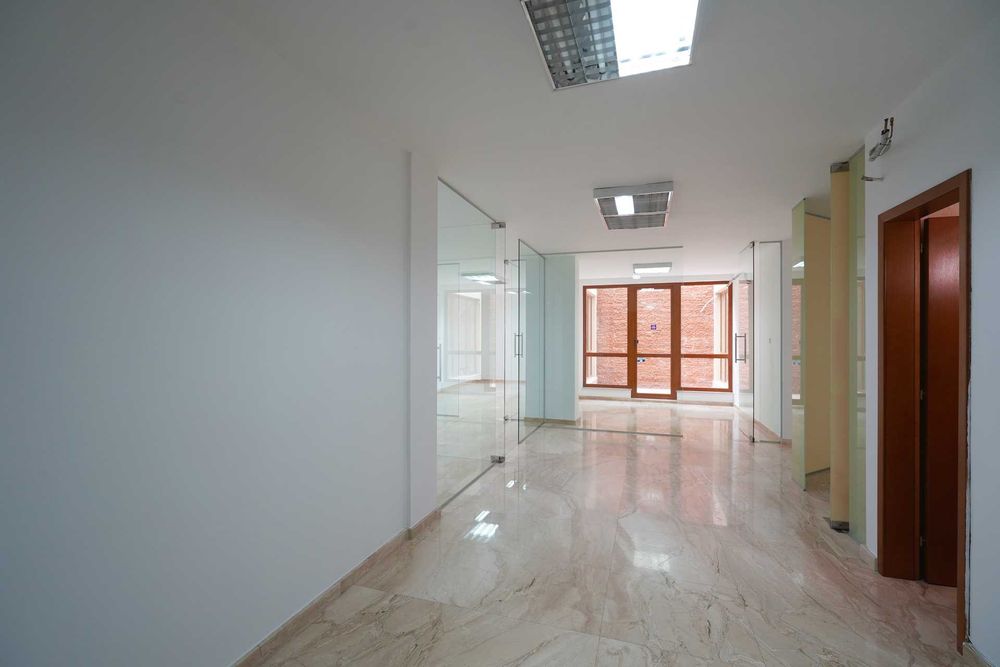 Продава се  в Варна, Център -  кв.м за 0 €/ - Снимка #10