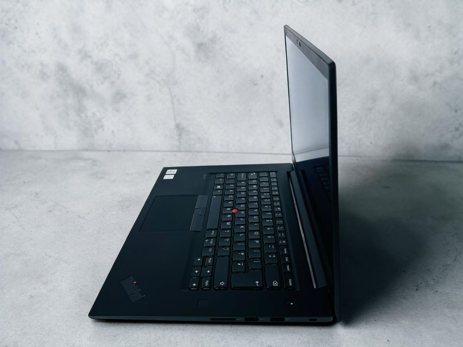 Лаптоп Lenovo ThinkPad P1 Gen 3 15.6" 4K i7-10850H 32RAM 512SSD RTX A1000 Перфектен! Гаранция!