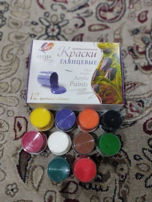 Художественные краски глянцевые. Акрил