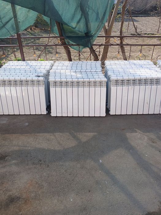 Radiator sotiladi qancha kerak bolsa bor Qovurg'asi 45000