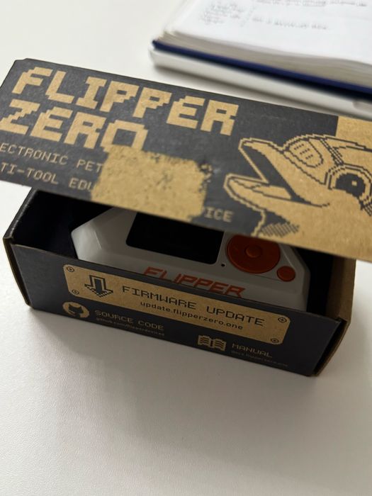 Flipper Zero model FZ.1