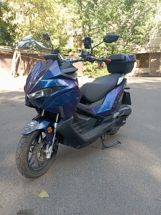 Продам скутер Jilang ADV