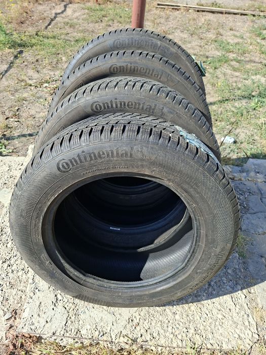 Продам шины 215/65/17 континенталь