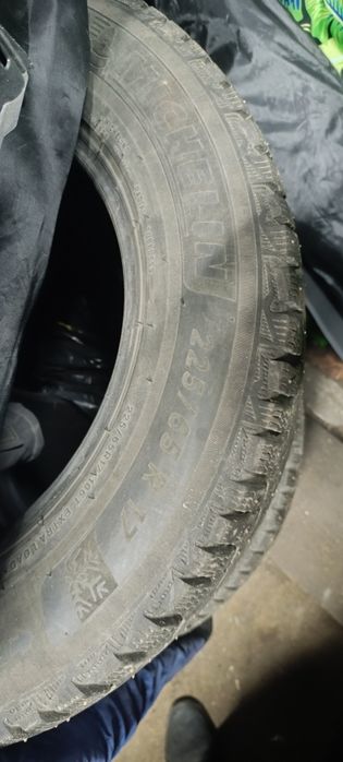 Продам резину R17