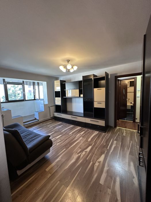 Apartament 2 camere,Centrala proprie,Etaj 3/4 zona Materna