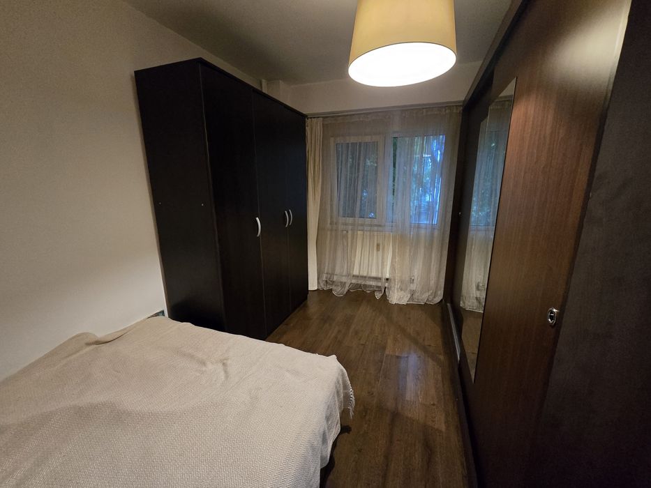 Proprietar,Apartament 3 camere mobilat+parcare la 150 m Parc  Sebastian