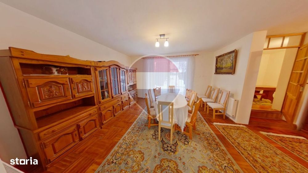 Casă / Vilă cu 8 camere de închiriat