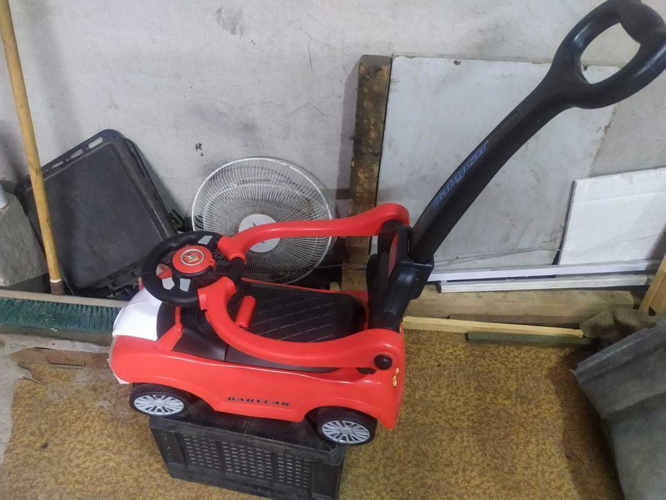 каталка  для девочек и мальчиков