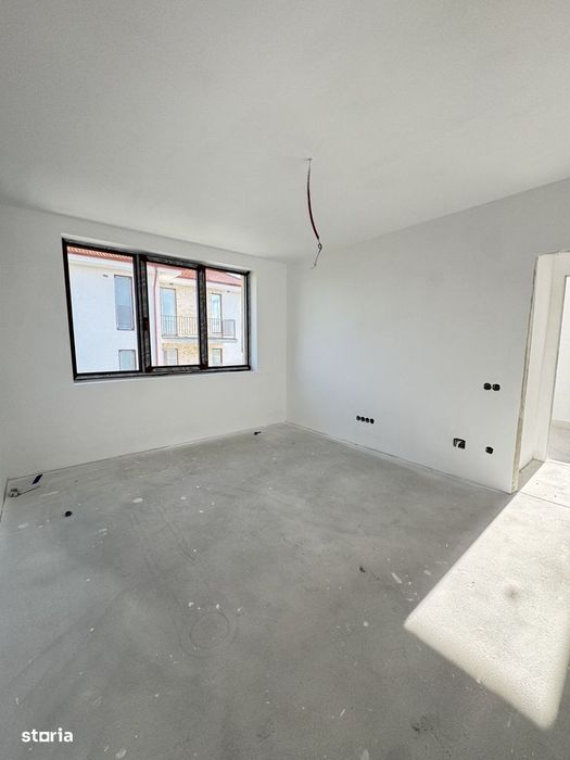 Casa individuala, 4 camere, 120 mp utili, teren liber 702 mp, Chinteni