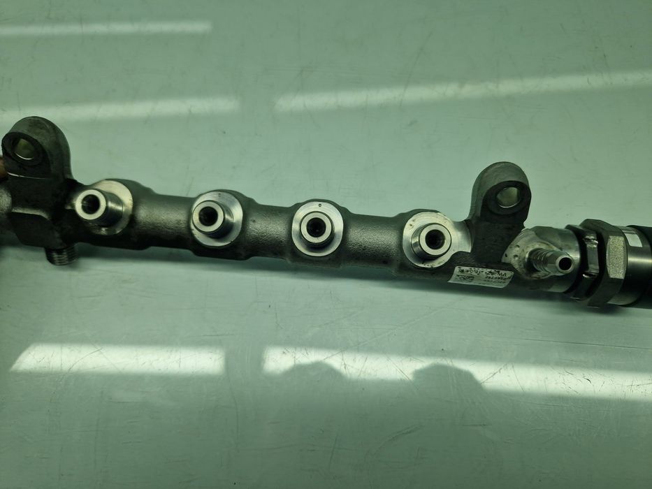 Rampa injectoare Volkswagen Golf 6 (5K1) [Fabr 2009-2013] 03L089N 2.0