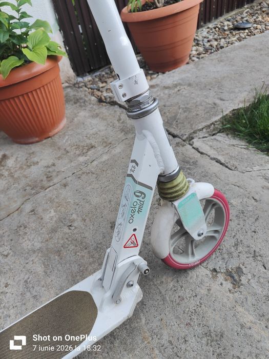 Trotinetă Oxelo MID 9 pliabilă, roți 175 mm, frână ghidon, suspensie
