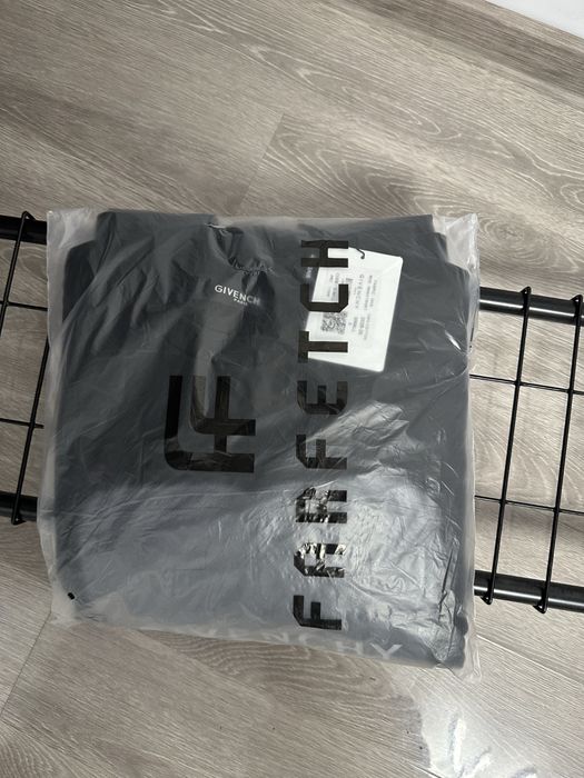 Bluza GIVENCHY super calitate