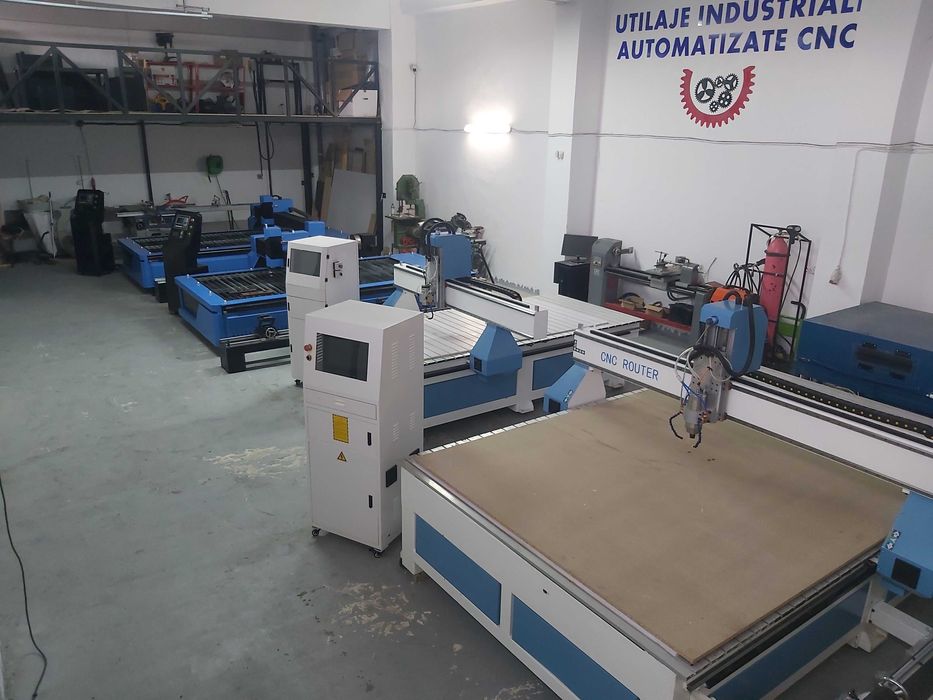 CNC ROUTER 1325 4 axe