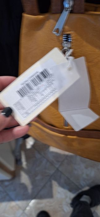 Малка кожена раница