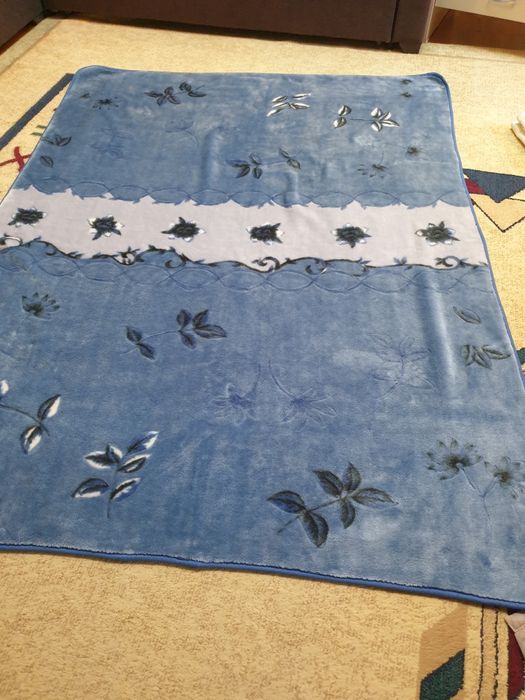 Покрывало теплое и одеяло