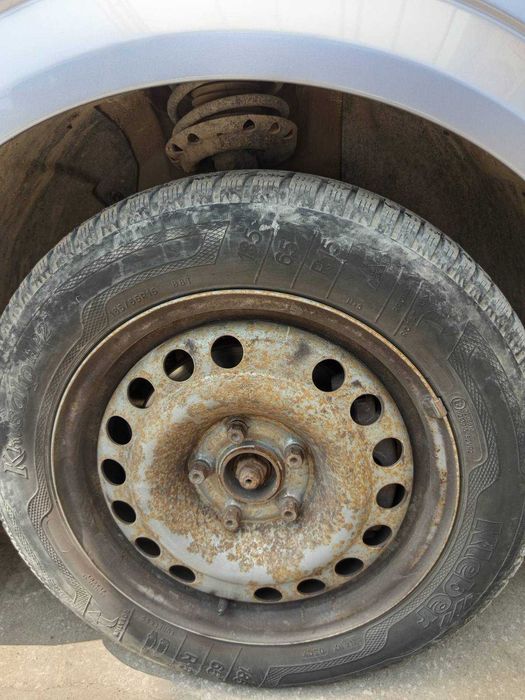 стоманени джанти 15, 5х 110 с гуми и тасове