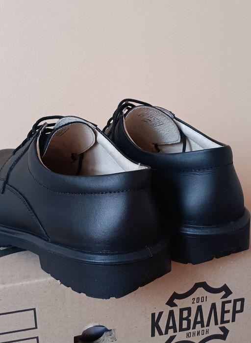 Мъжки обувки 43 номер