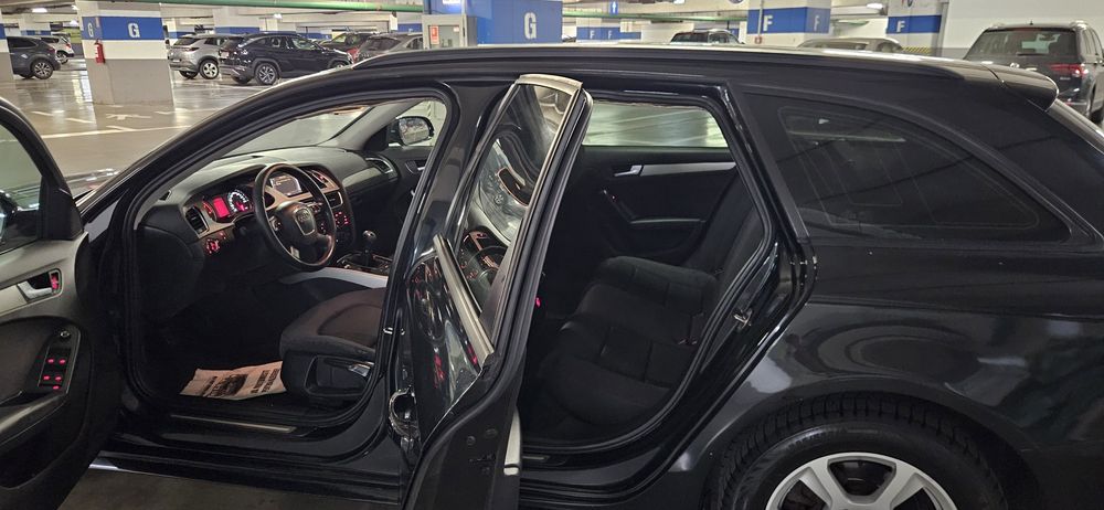 Vand AUDI A4, 2.0 diesel, an 2012, Manual 6+1, LED, Ingrijit, Acte la Zi
