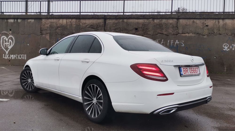 MERCEDES-BENZ E-Class 2018 — imagine 3