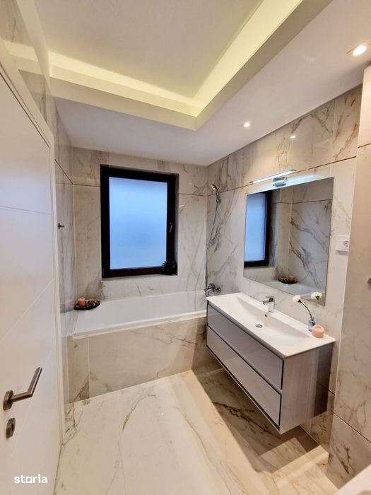 Apartament 3 camere lux Berceni Cartierul Solar proprietar