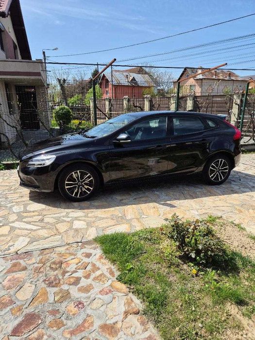 autoturism volvo V40, D3