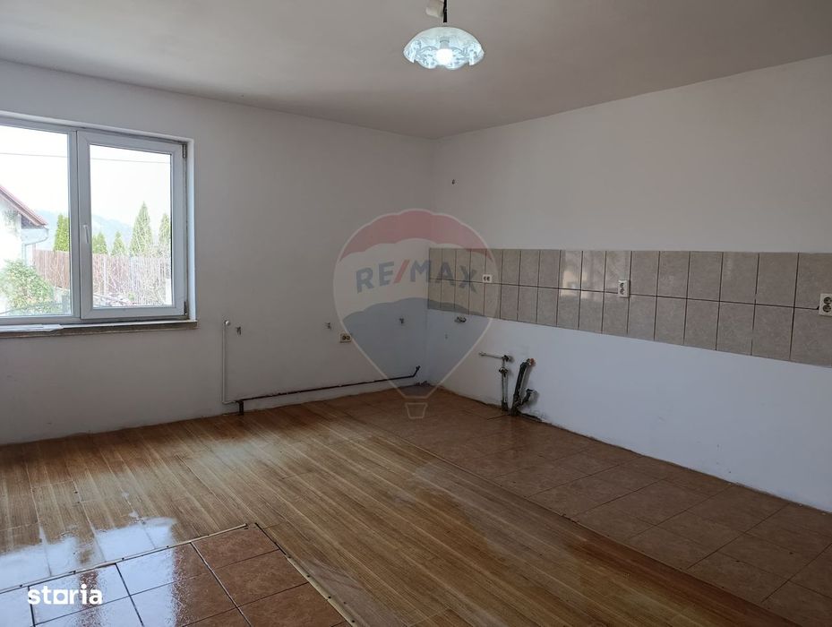 Investiție rară lângă Sighișoara – de vanzare casa lângă pădure și E60
