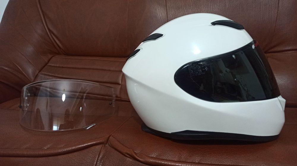 Vând casca moto Shoei XR 1100